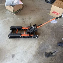 Hydraulic Motorcycle Jack (Lift By Foot Pump)