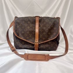 Louis Vuitton vintage Saumur 35 Crossbody