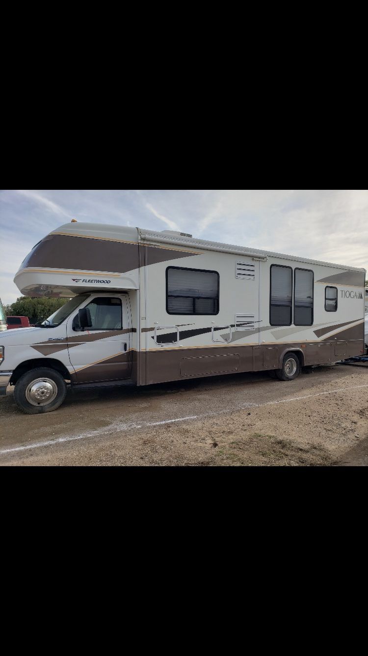 2008 Ford Econoline E450 Tioga Motorhome! 