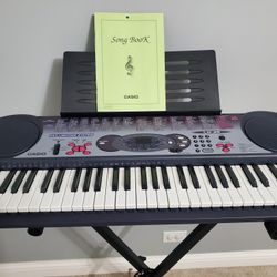 Piano Casio LK-35 Digital Keyboard