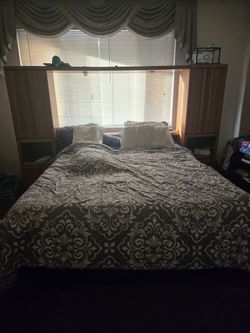 Cali King Bed Set
