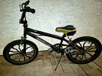 Mongoose Boys Bike