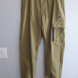 Nike Utility Cargo Jogger FB2191-378  green pants Mens Size Medium 