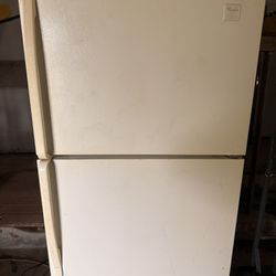 Whirlpool 18.2 Cu Ft Refrigerator