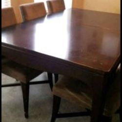 Stanley furniture parson's leg table