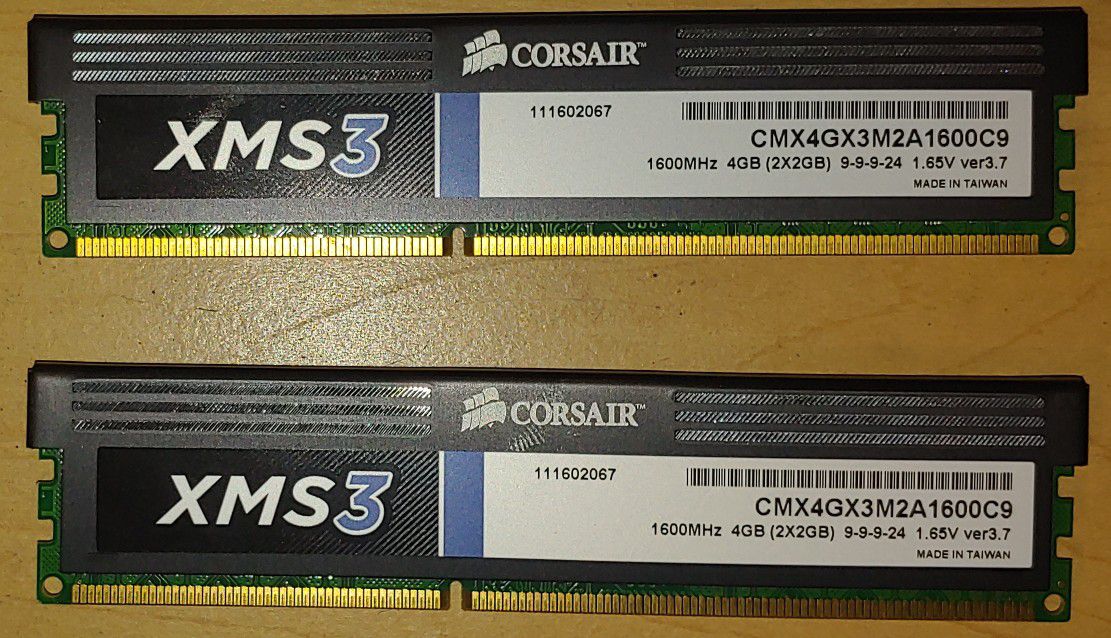 Corsair 4gb kit DDR3 desktop RAM