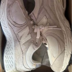 New balance cream 2002R 