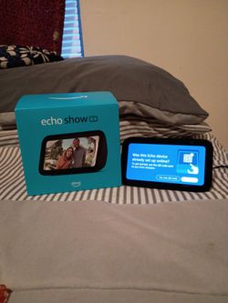 Amazon Alexa echo show 5 brand new