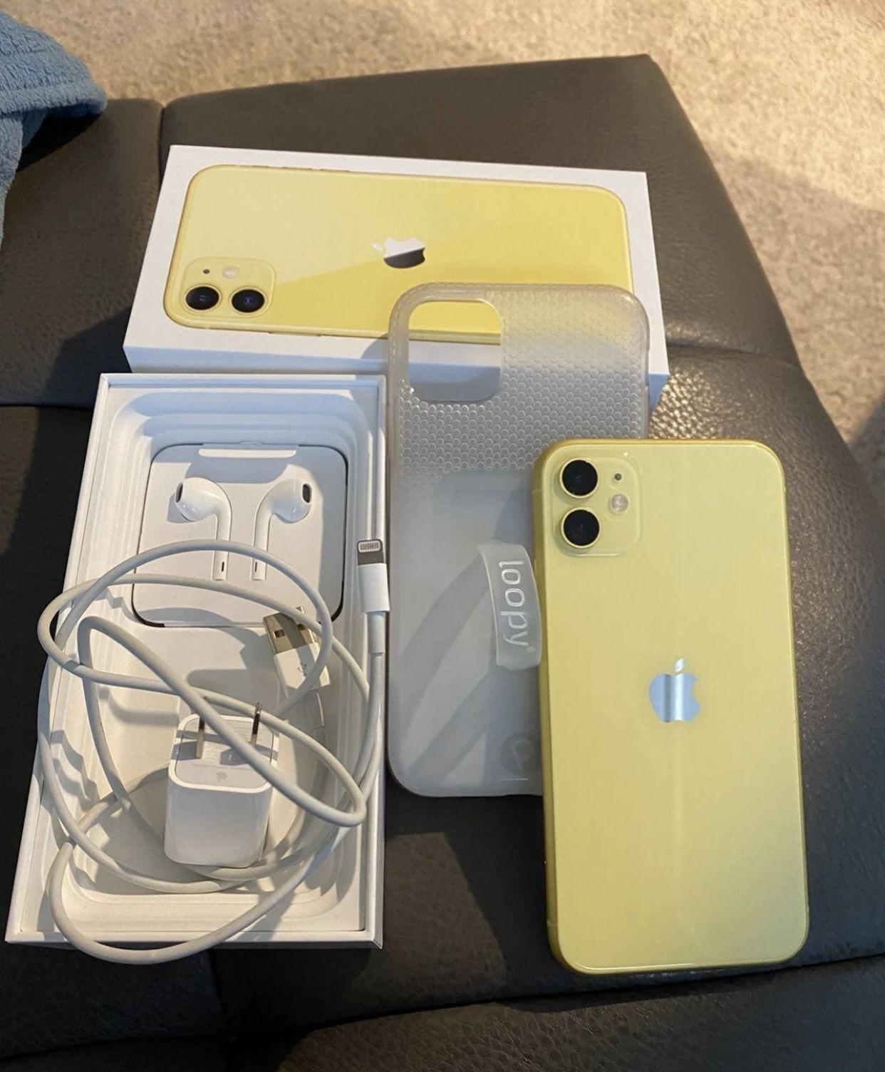 (Yellow) iPhone 11 🥇