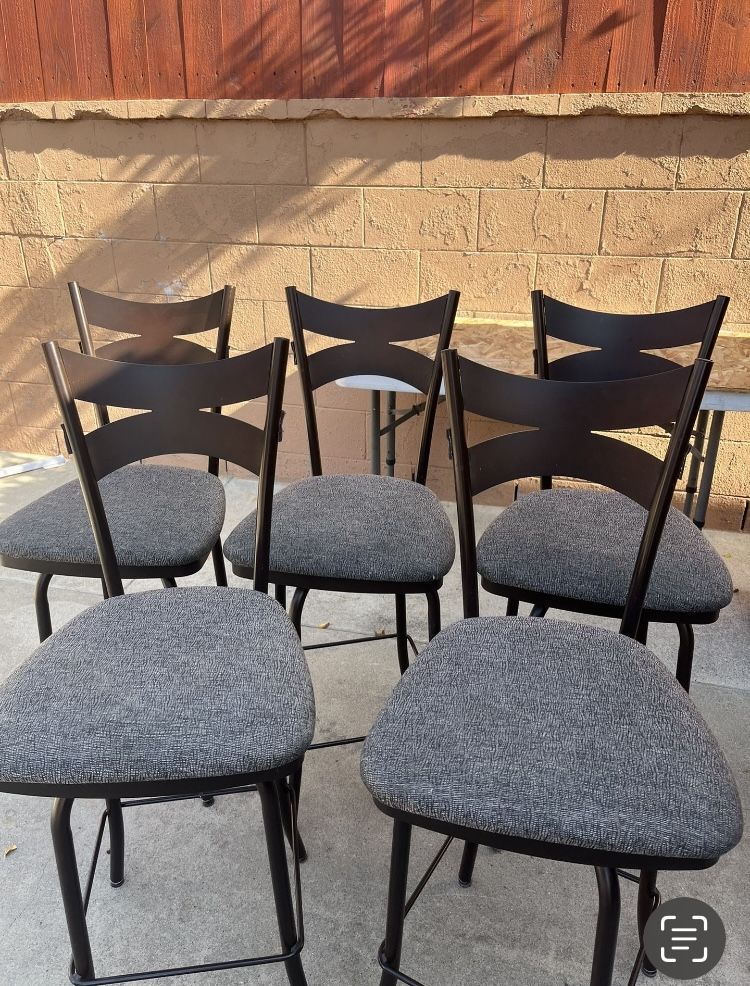 Metal Bar Stools  5 Available  $30 Each 