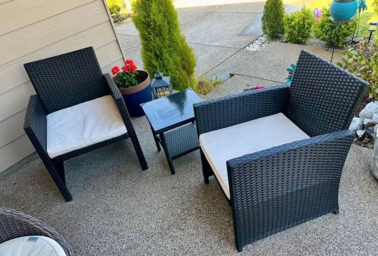 Three-piece outdoor furniture