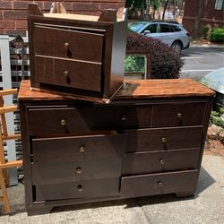 Selling For Low (DM) For Price