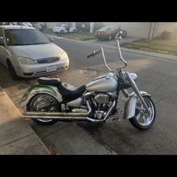 Yamaha   Roadstar silver Edition 1600cc