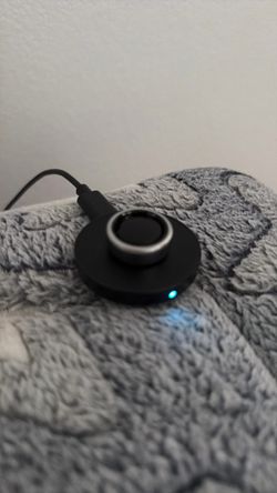 Oura Ring Gen 3 Silver + Original Charger; Size 8
