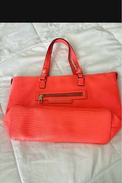 Bolsa grande de juicy couture nunca usada  $70