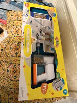 Cordless Vacuum 2-in-1 Pretend Playset