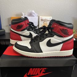 Air Jordan 1 Retro High OG ‘Black Toe’ 2016