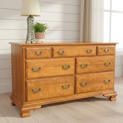 Vintage Solid Wood Ethan Allen 7 Drawer Dresser