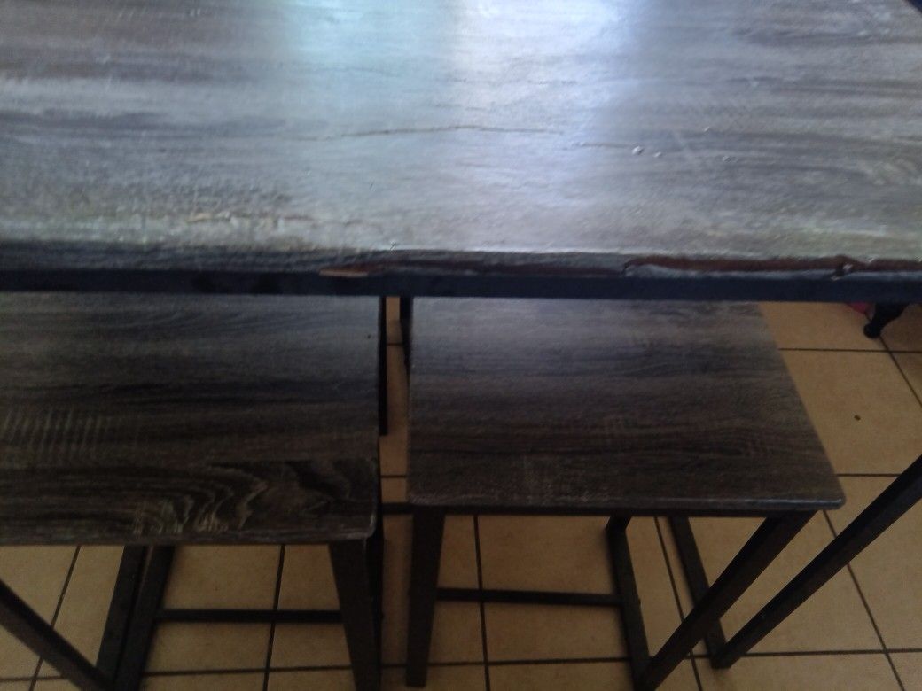 Small Kitchen Table With Four Barstool 