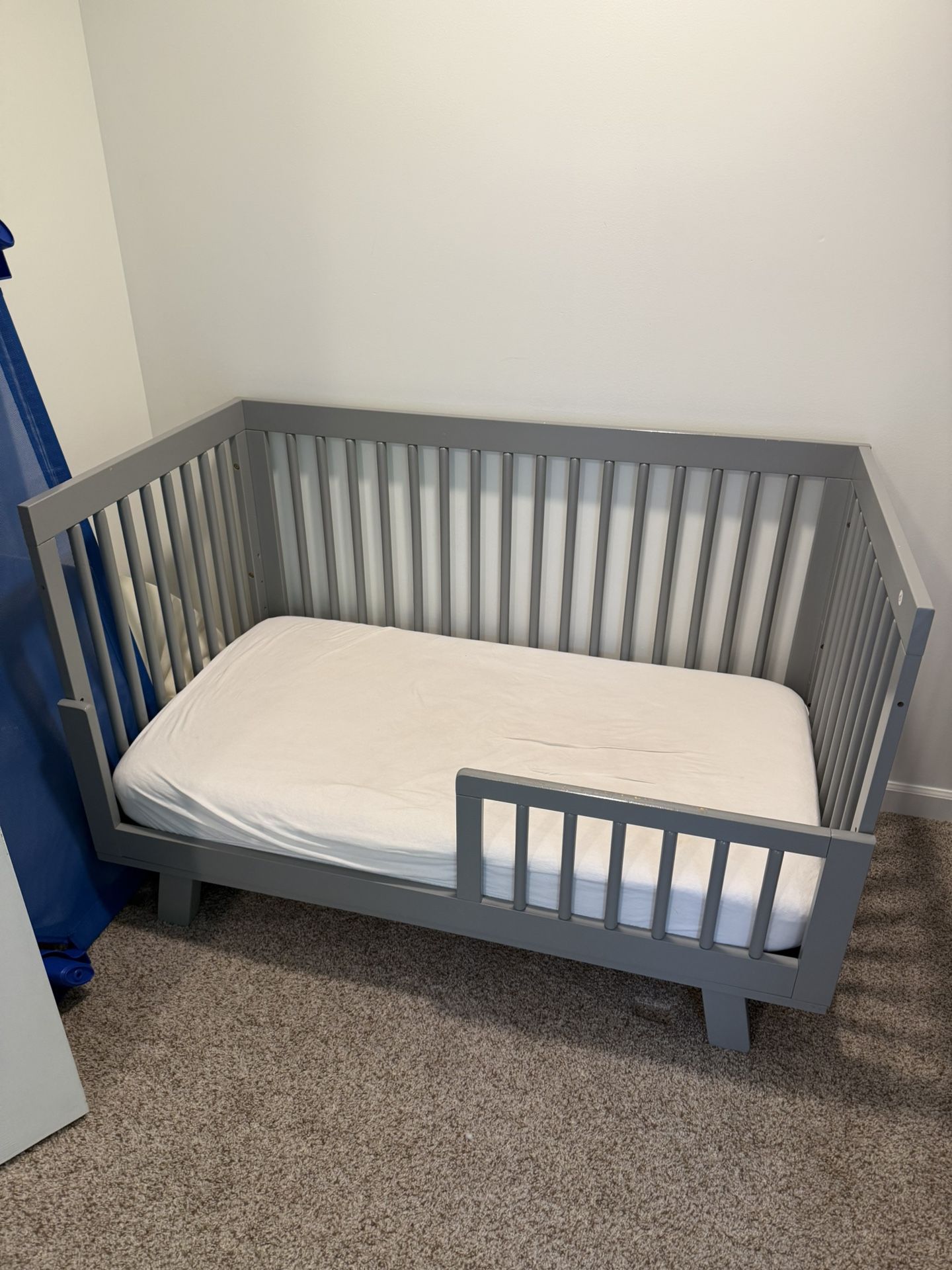 Crib/Toddler Bed