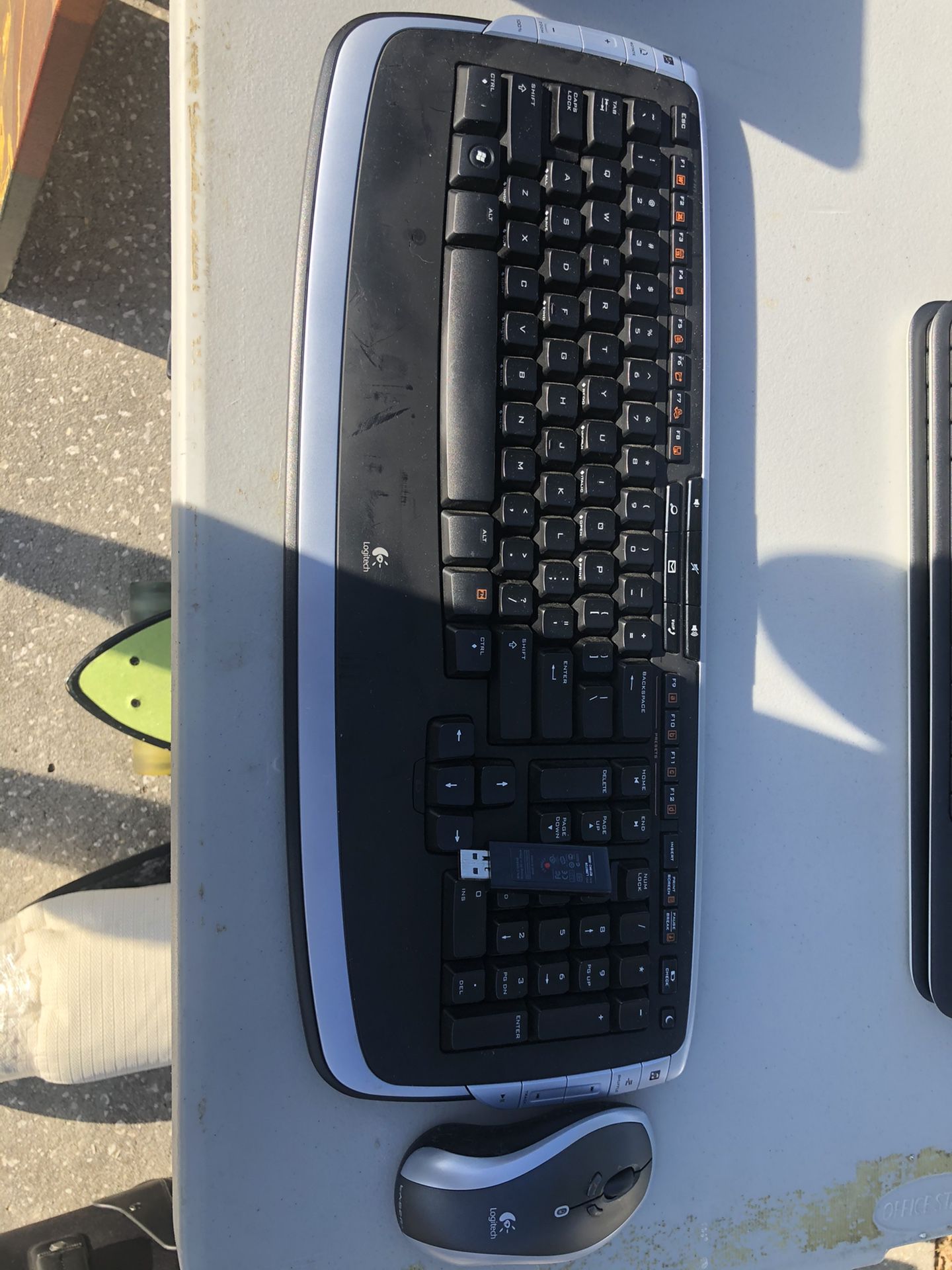 Logitech wireless keyboard and mouse combo