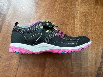 Stride Rite Made to Play Little Girl’s Sneaker - Felicia Black/Rainbow