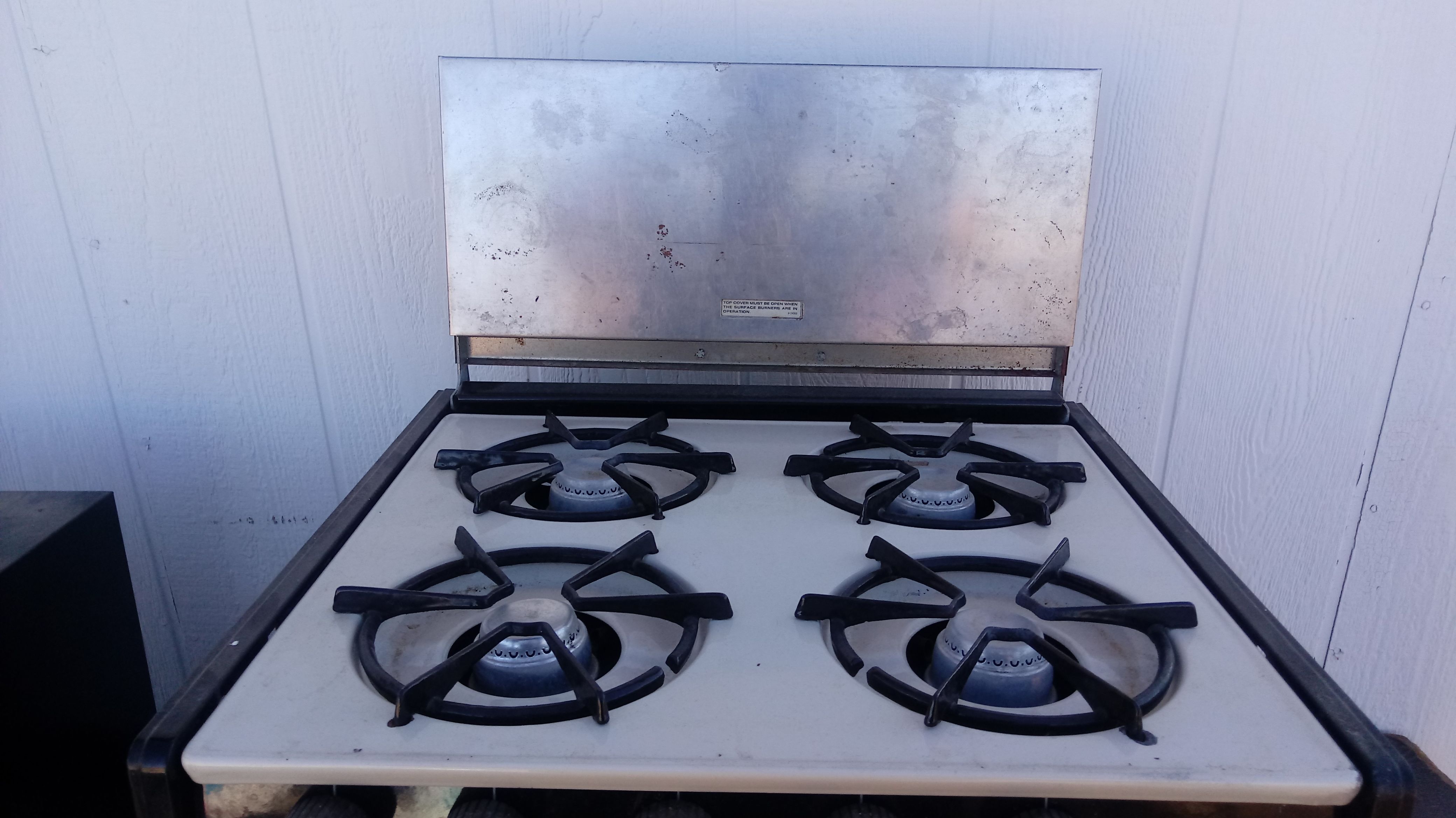 MAGIC CHEF RV PROPANE 4 BURNER STOVE/OVEN & MICROWAVE