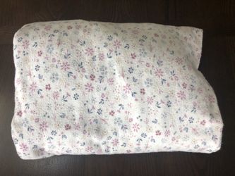 Twin Size Flannel Bedsheet Set (Fitted Sheet & 1 Pillow cover)