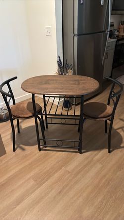 Small table and 2 chairs