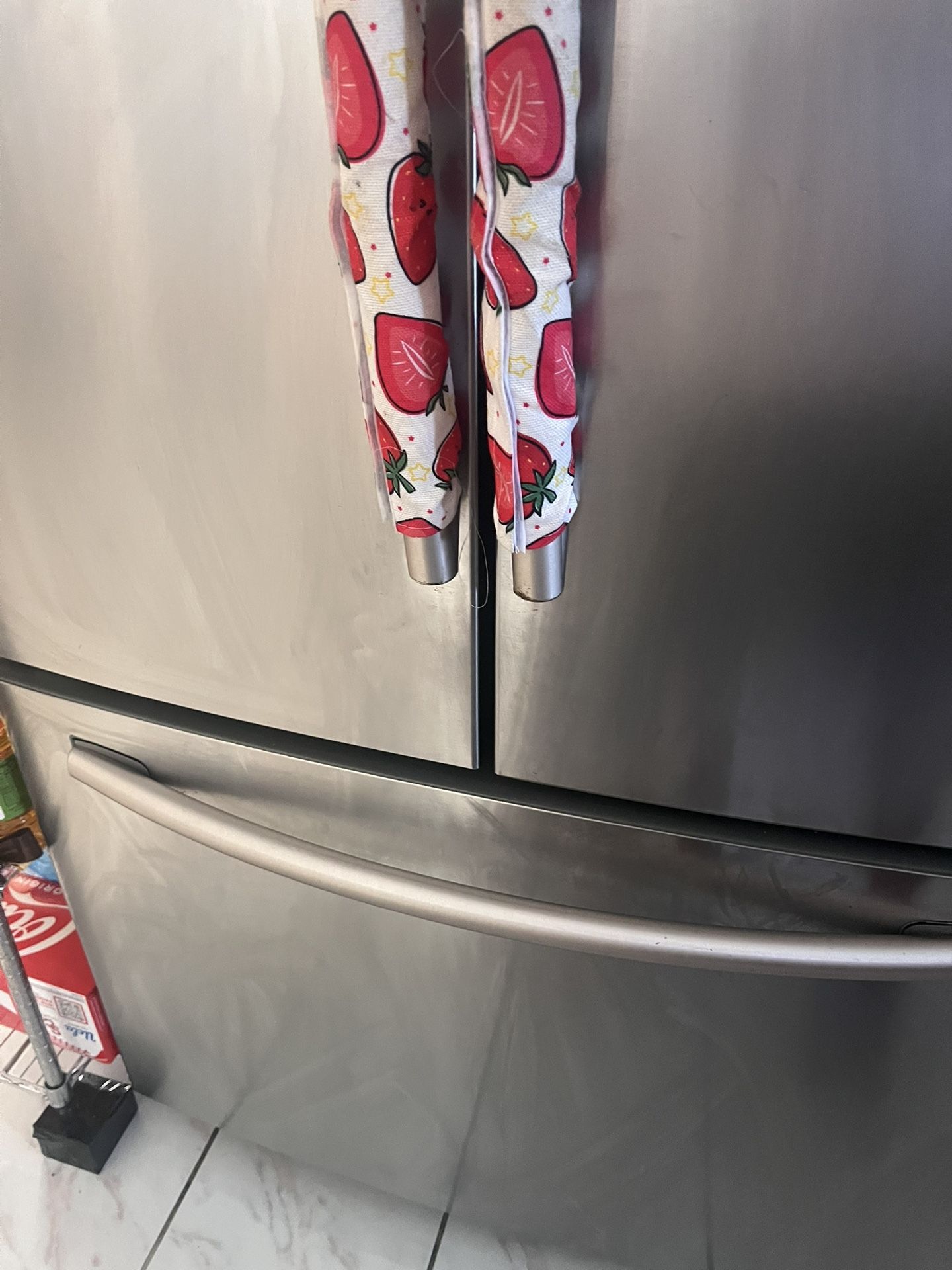 Samsung Refrigerator Free!!