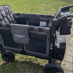 W4 Luxe Wonderfold Wagon with accessories pencil