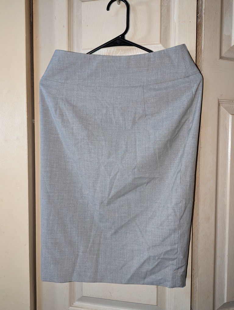Grey Knee Length Skirt Size 4 Mint Condition 