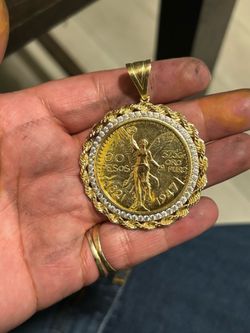 14k gold pendant