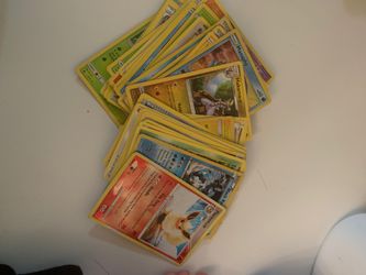 50 Pokémon cards random