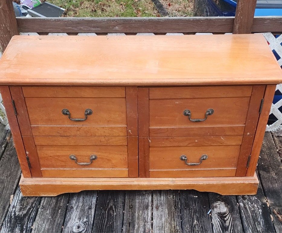 FREE! Entertainment Stand w/Matching Bookcases