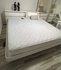 Free King-size bed with mattress,