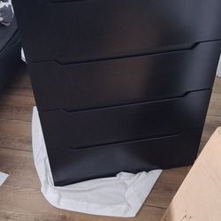 Tall 5 drawer dresser and night stand