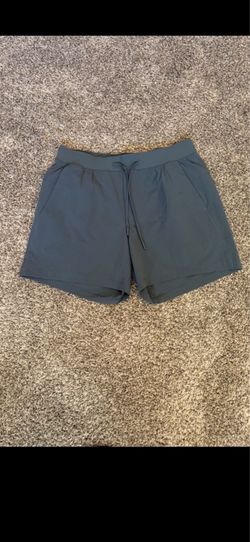 Lululemon Shorts Size Medium