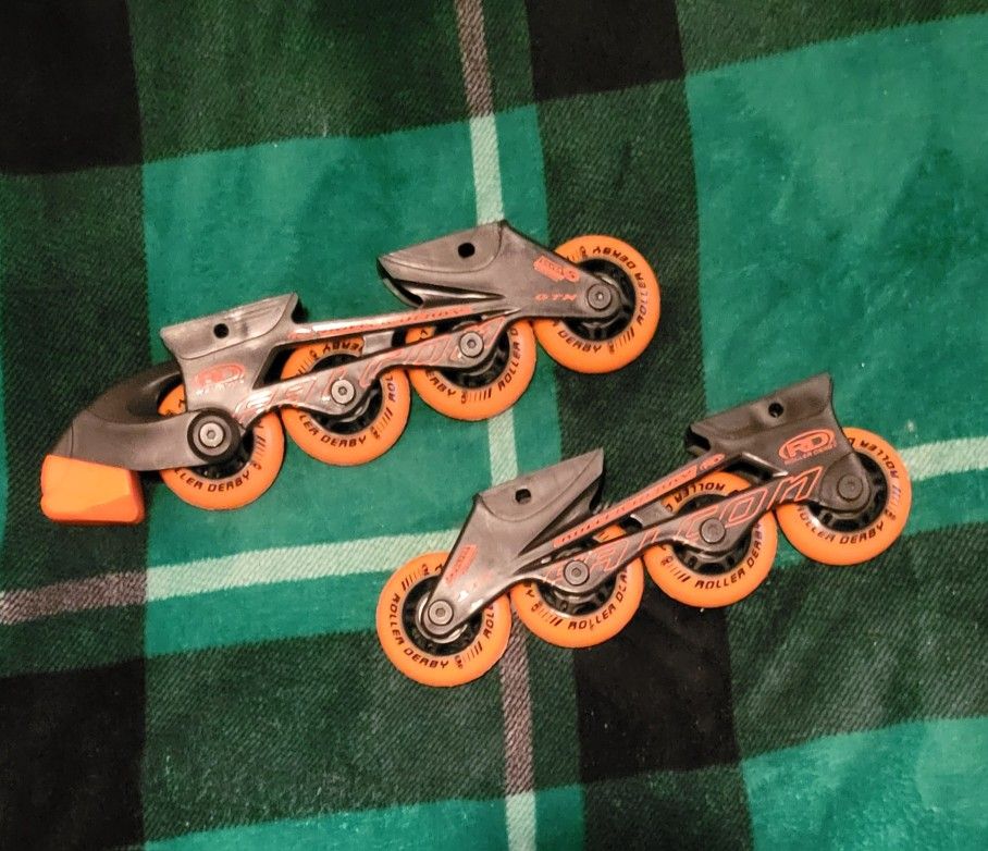 NWOT FALCON ROLLER DERBY REPLACEMENT WHEELS GTX-5 SILVER SPEED RATING BEARINGS BLACK AND ORANGE