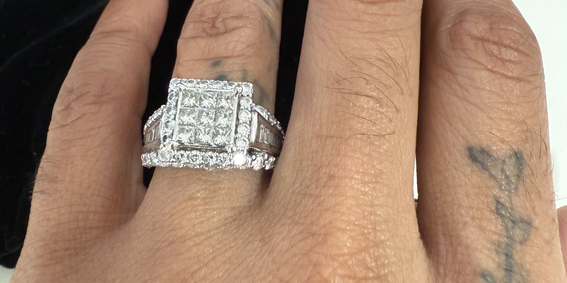 WEDDING RING FOR SALE 3 1/2 Karats