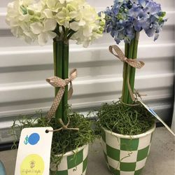 Hydrangea Flower Spring Floral Decor with Ceramic Vases