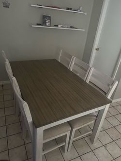 Table 6 chairs