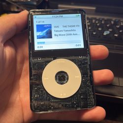 iPod Classic 5th Gen 128 GB flash storage, new battery