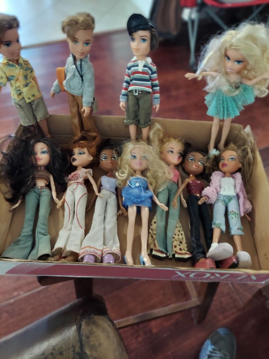 2001 MGA BRATZ Dolls