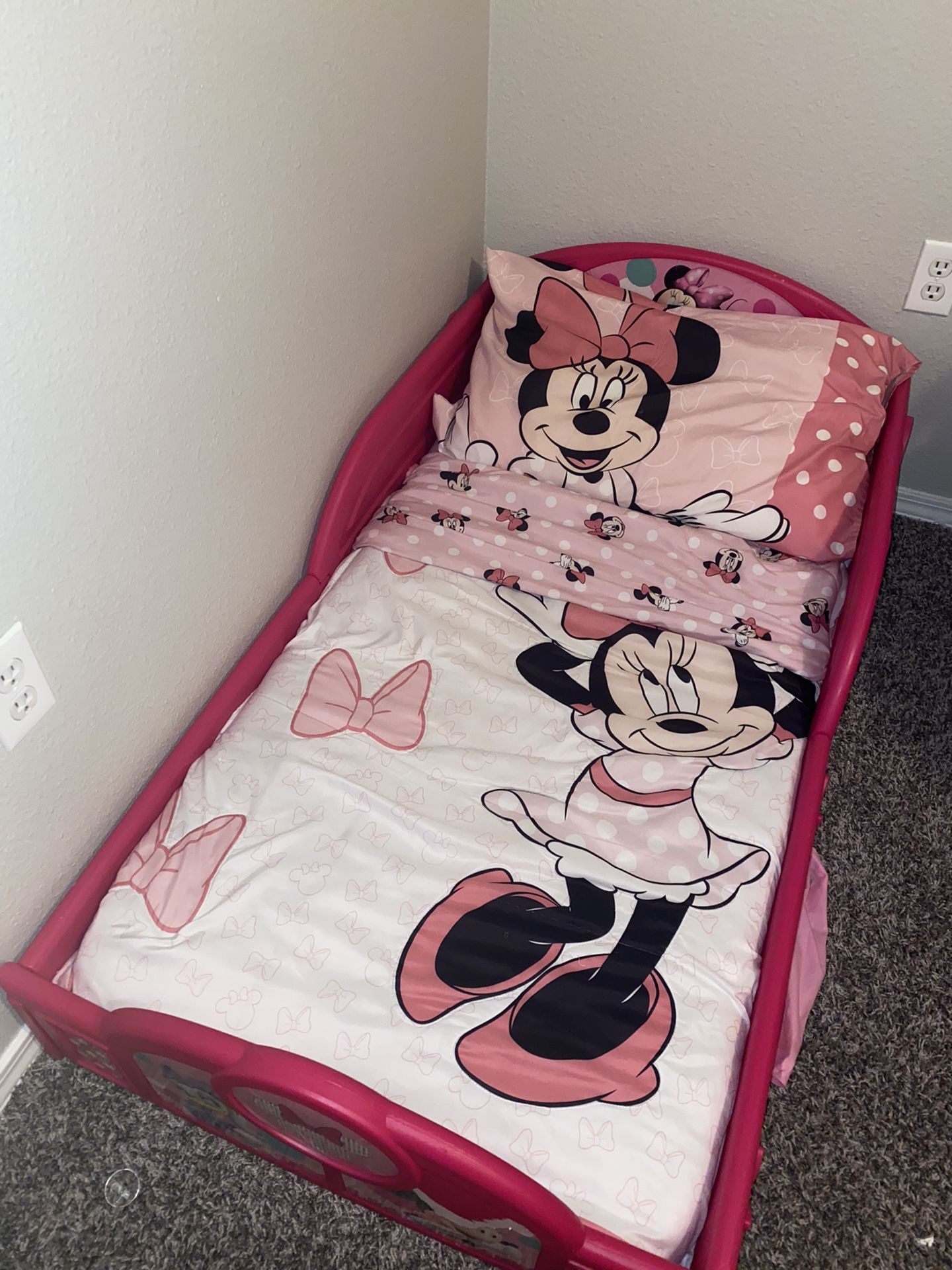 Toddler Minnie Mouse Bed 