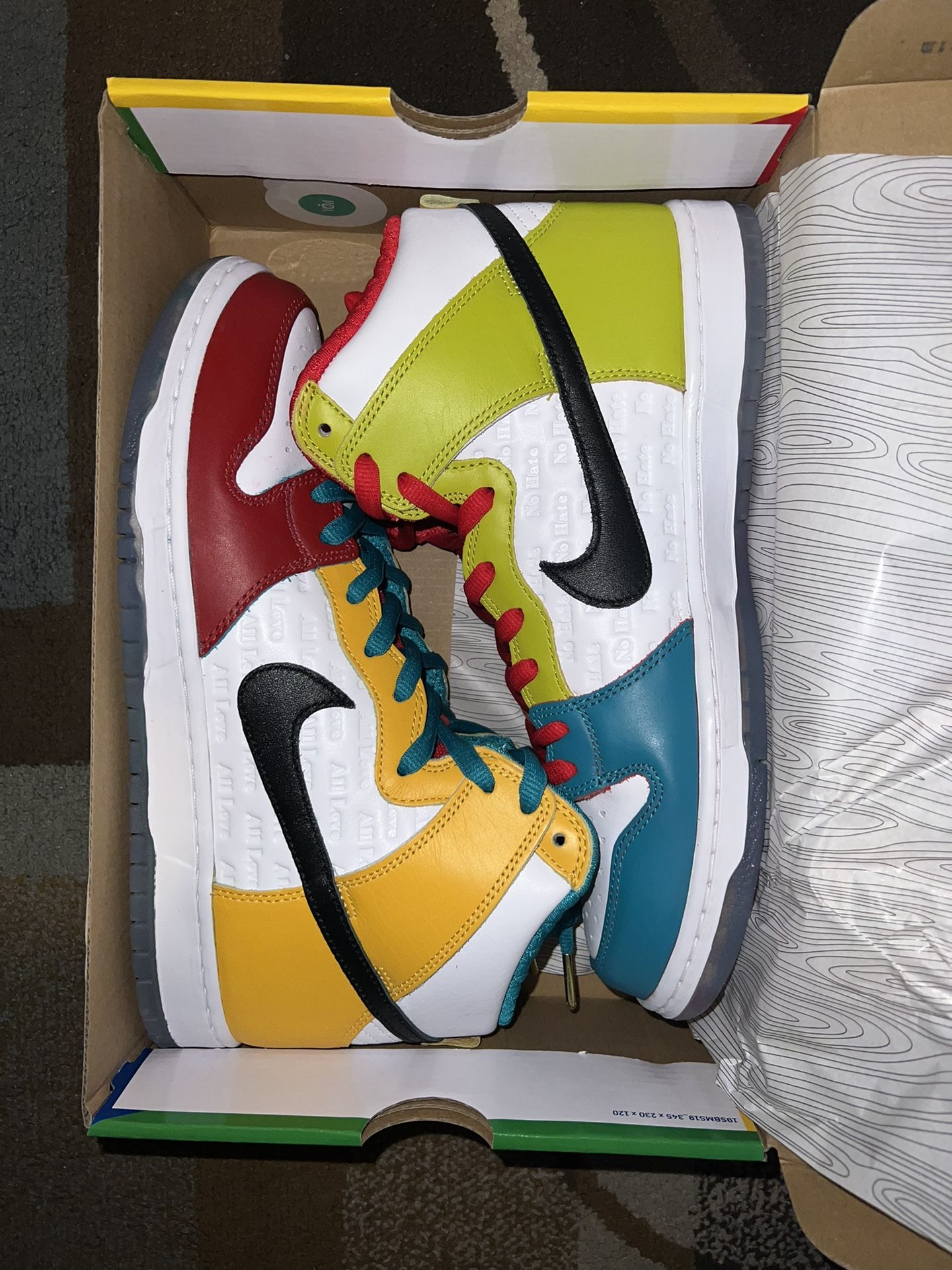 Nike SB Dunk High “All Love”