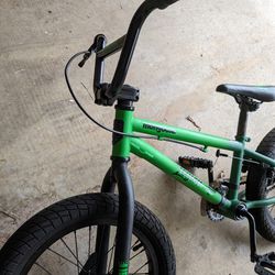 Mongoose Legion Children's bike