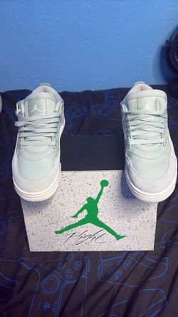 WMNS air Jordan’s 4 RM