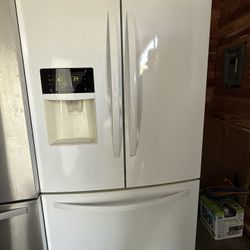 Kenmore Refrigerator 