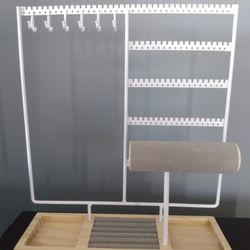 Jewelry Stand 